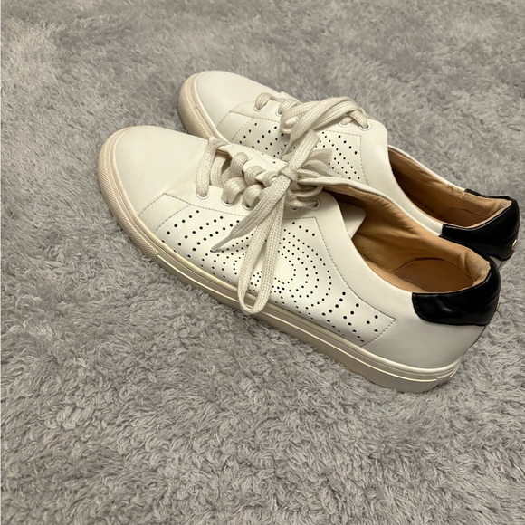 Kate Spade Shoes - Picture 4 of 8